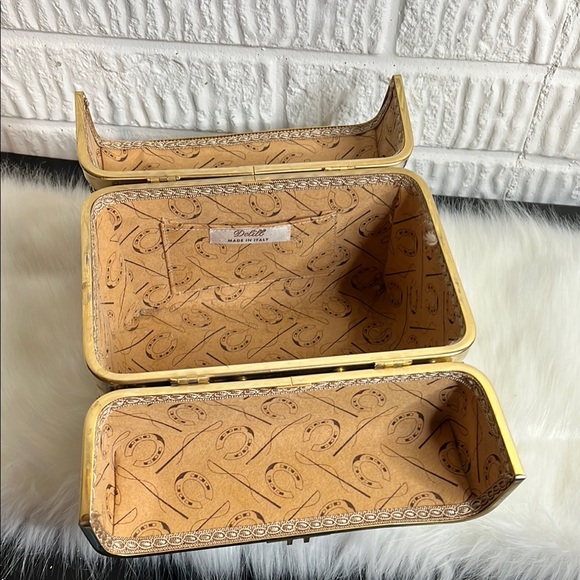 Vintage Delill Made in Italy Floral Tapestry Box Bag with Gold Accents - Picture 2 of 4